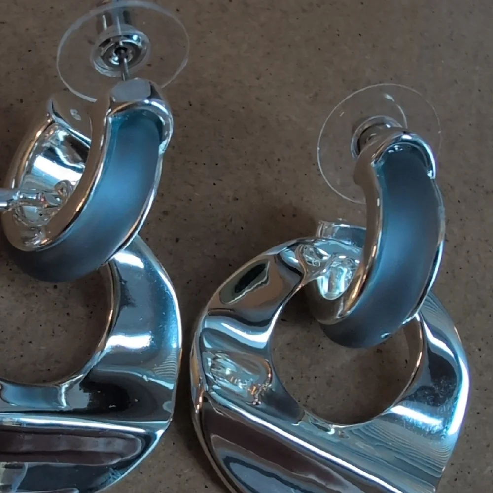 Nordstrom Shiny Silver Sculpted Hoop Drop Earrings